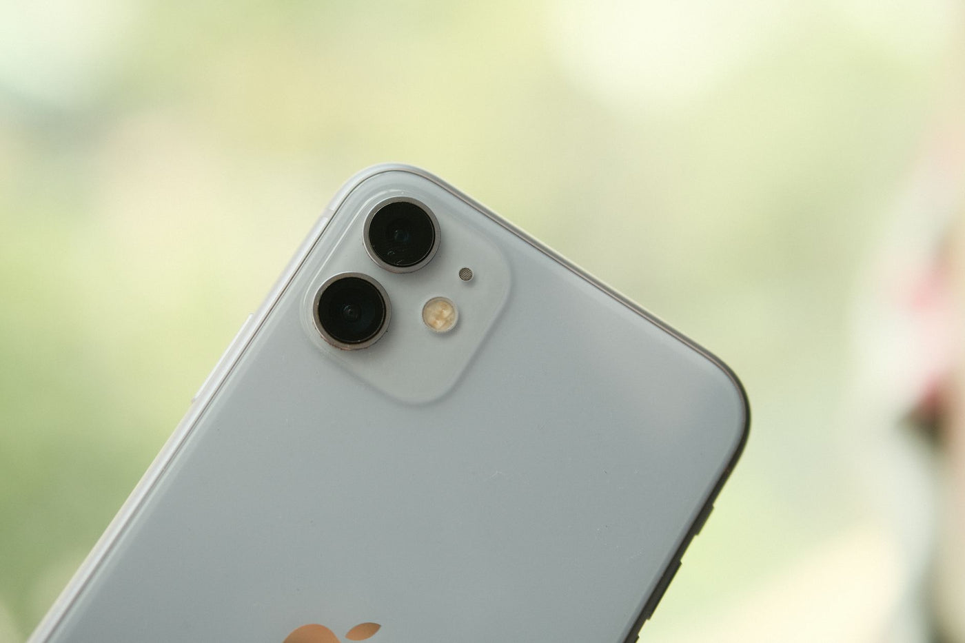 Apple iPhone 11 second hand, telefon refurbished cu ecran Liquid Retina