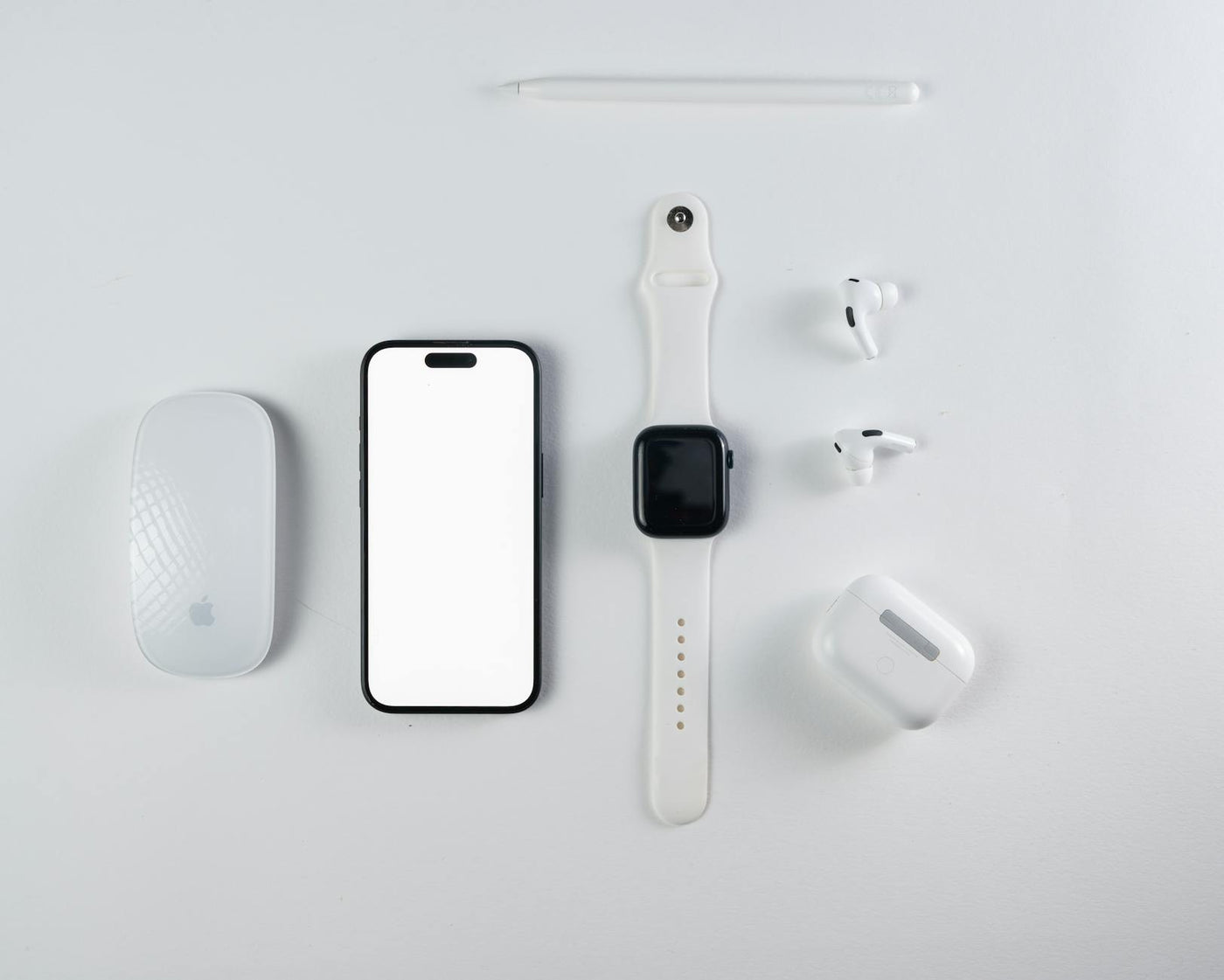 Baterie externă cu capacitate mare și suport MagSafe pentru încărcare rapidă