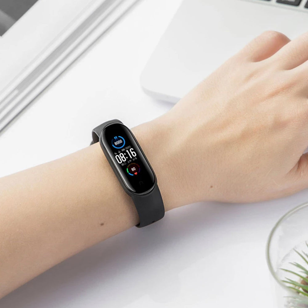 Curea smartwatch Techsuit Watchband (W013) compatibil cu Xiaomi Mi Band 5 / 5 NFC / 6 / 6 NFC / Amazfit Band 5, Rosu Inchis