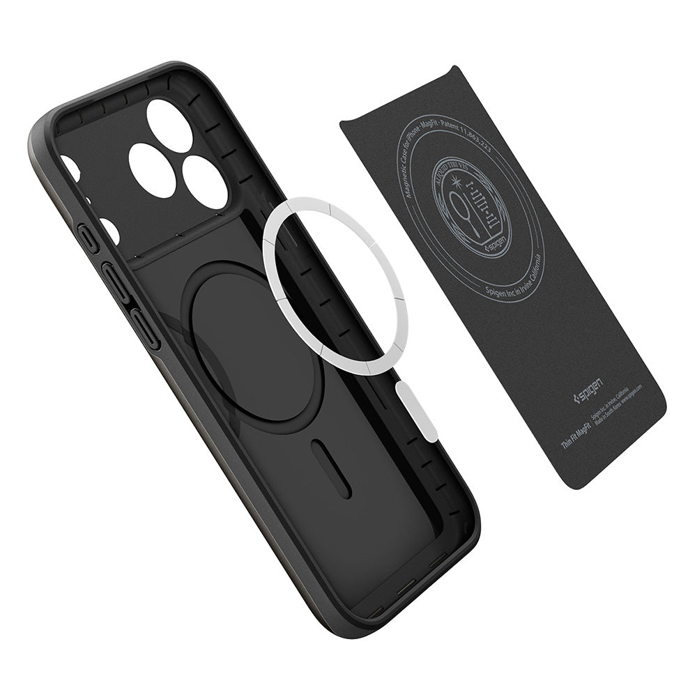 Husa de protectie Spigen Thin Fit compatibil cu iPhone 17 Pro / iPhone 18 Pro, Negru
