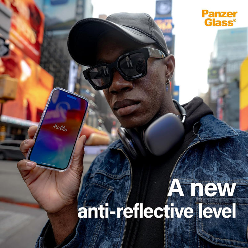 PanzerGlass Ultra-Wide Fit Fastfit képernyővédő fólia Apple iPhone 17 / 16 Pro készülékhez, edzett üveg, teljes ragasztóval