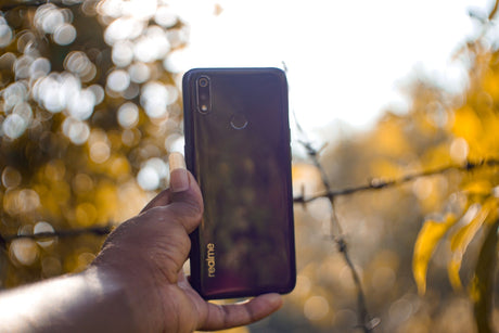 Google Pixel 11 Pro XL 2026 smartphone design premium cu ecran mare