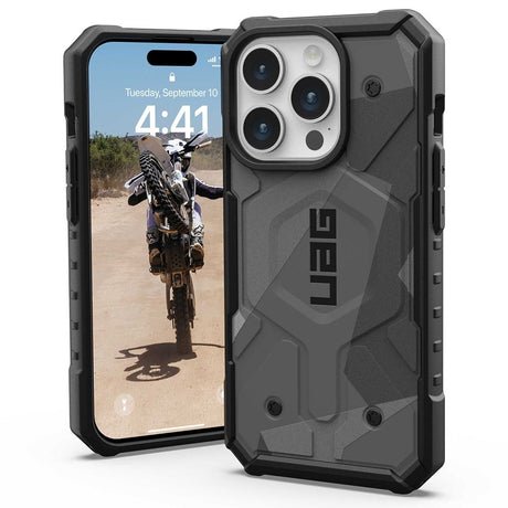 Husa de protectie UAG Pathfinder SE MagSafe compatibil cu iPhone 15 Pro, Geo Camo