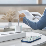 Incarcator Ugreen CD137 (60450), Fast Charging, Type-C, 20W, 5V/3A, PD3.0, Quick Charge 4.0+, Alb