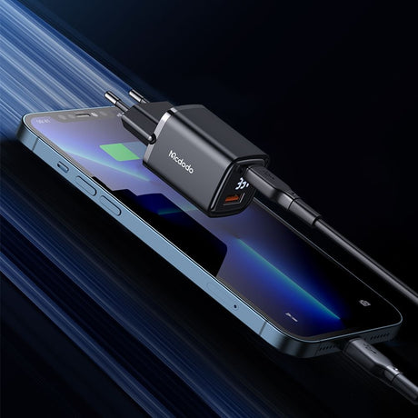 Incarcator Mcdodo Graphite Series (CH-1701), USB-A, USB-C, 33W, Fast Charger, Digital Display, Negru