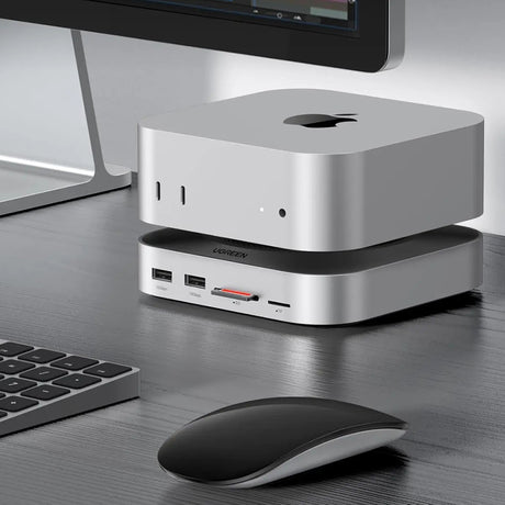 Ugreen CM841 (65487) hub, USB-C-ről 5× USB / 2× USB-C / SD-TF / M.2 NVMe csatlakozóra, 10 Gbps, szürke