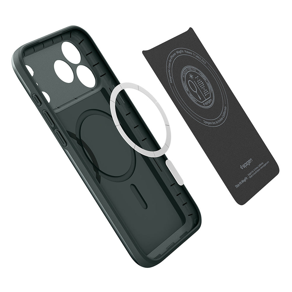 Husa de protectie Spigen Thin Fit compatibil cu iPhone 18 Pro Max / iPhone 17 Pro Max, Verde inchis