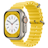 Curea smartwatch Techsuit Watchband (W038) compatibil cu Apple Watch 1/2/3/4/5/6/7/8/9/10/11/SE/SE 2/SE 3/Ultra/2/3 (42/44/45/46/49mm), Galben