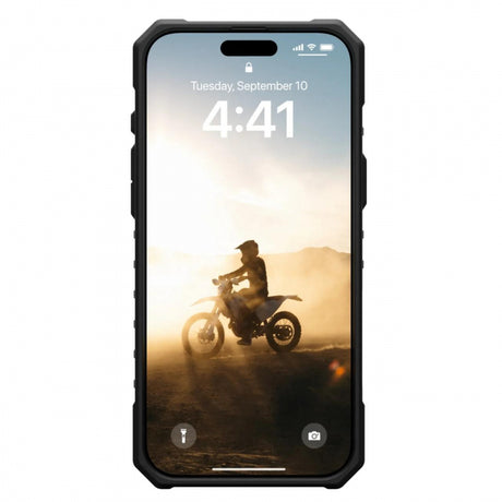 Husa MagSafe pentru Apple iPhone 16 Pro, Urban Armor Gear, Pathfind - Argintie - NotebookGsm